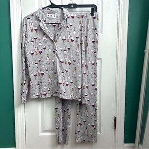 Kikit Gray Pajama Set with Wine Glass Print size small